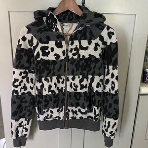 L.A.M.B. Gray & Black Logo Knit Tag Detail